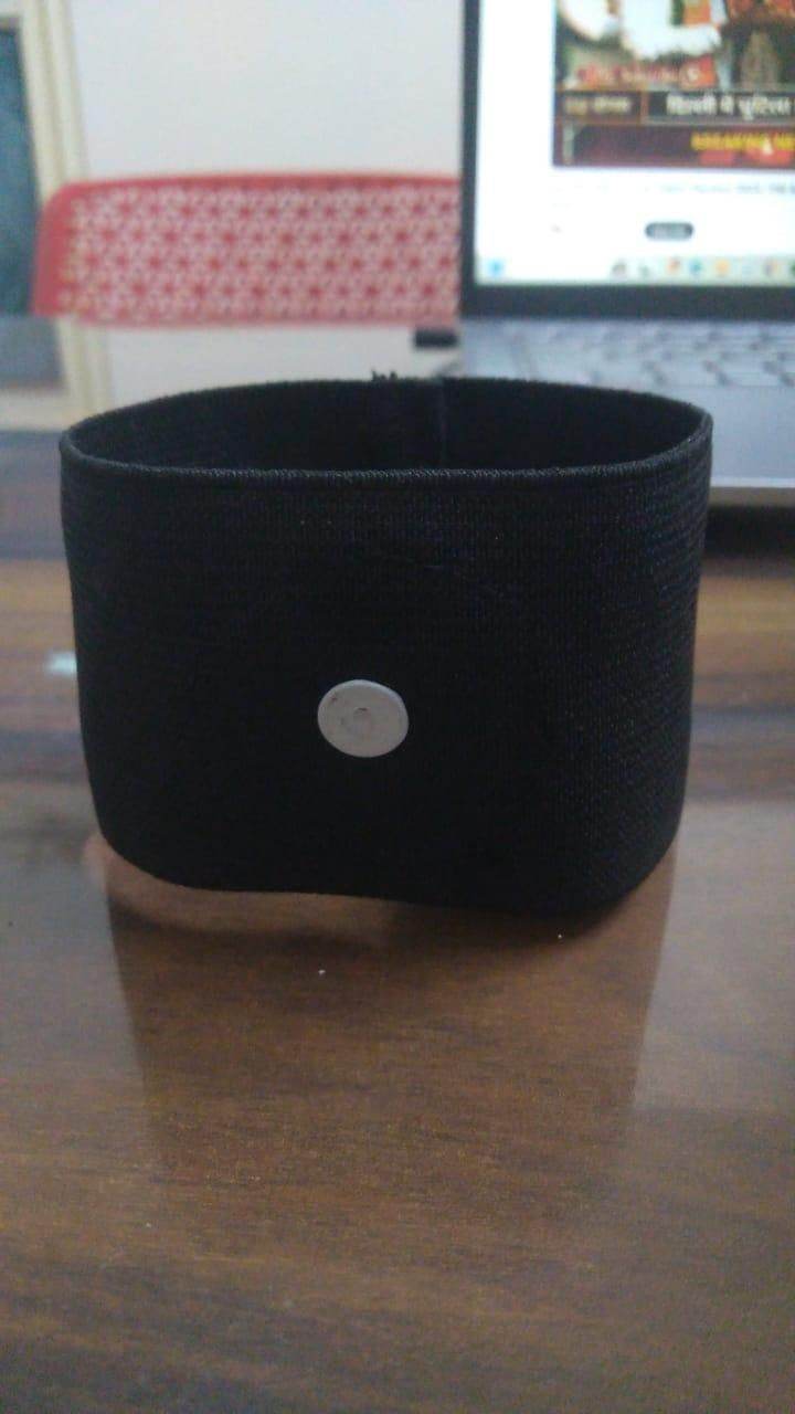 Sugar Control Wristband (Black Color) - NARIX INDIA 