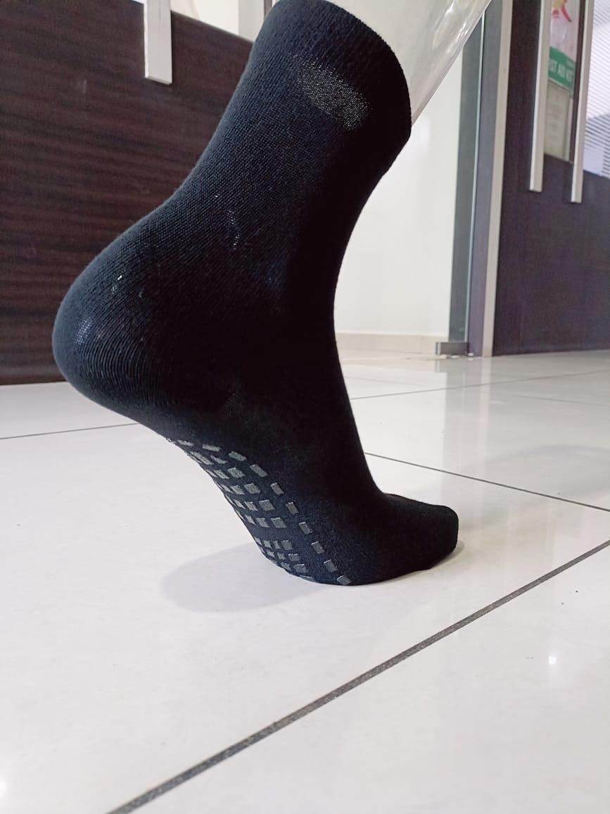 Self Heating Socks Winter Warm Massage Socks - NARIX INDIA 