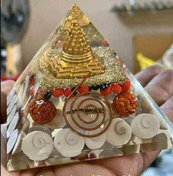 Crystal Wealth Gomati Chakra Shree Yantra Pyramid - NARIX INDIA 