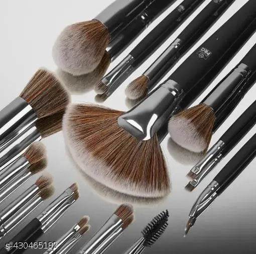 Adya Studio New Professional Makeup Brush Set of 13- Black - NARIX INDIA 