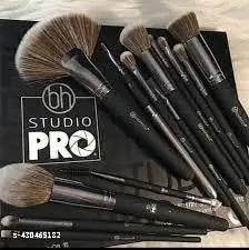 Adya Studio New Professional Makeup Brush Set of 13- Black - NARIX INDIA 